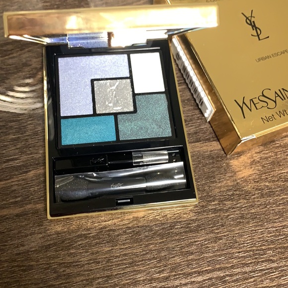 COUTURE PALETTE COLLECTOR URBAN ESCAPE
EYESHADOW - Picture 10 of 15